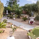 Sunrock - Pansy 公寓式酒店 Naxos City